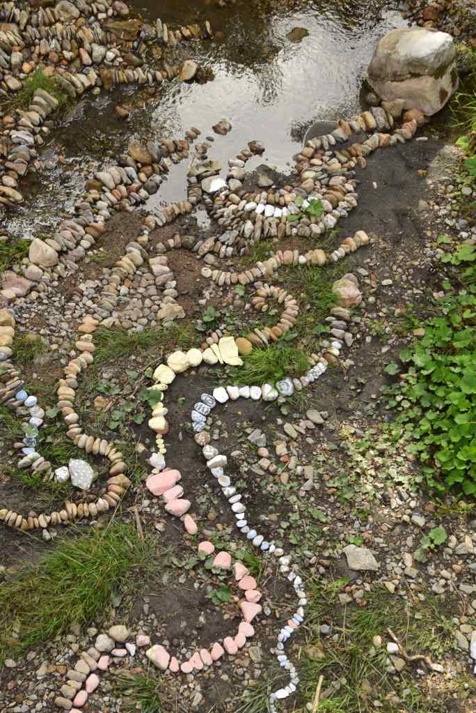 oeuvre de land art in situ à trêves dans le Gard